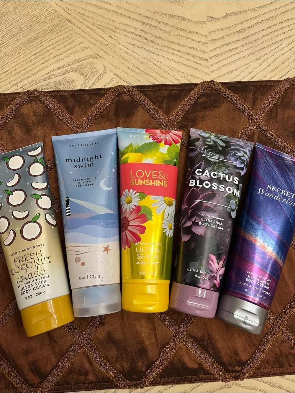 *BUNDLE* Bath & Body Works Body Creams Set 8 oz - Picture 1 of 5